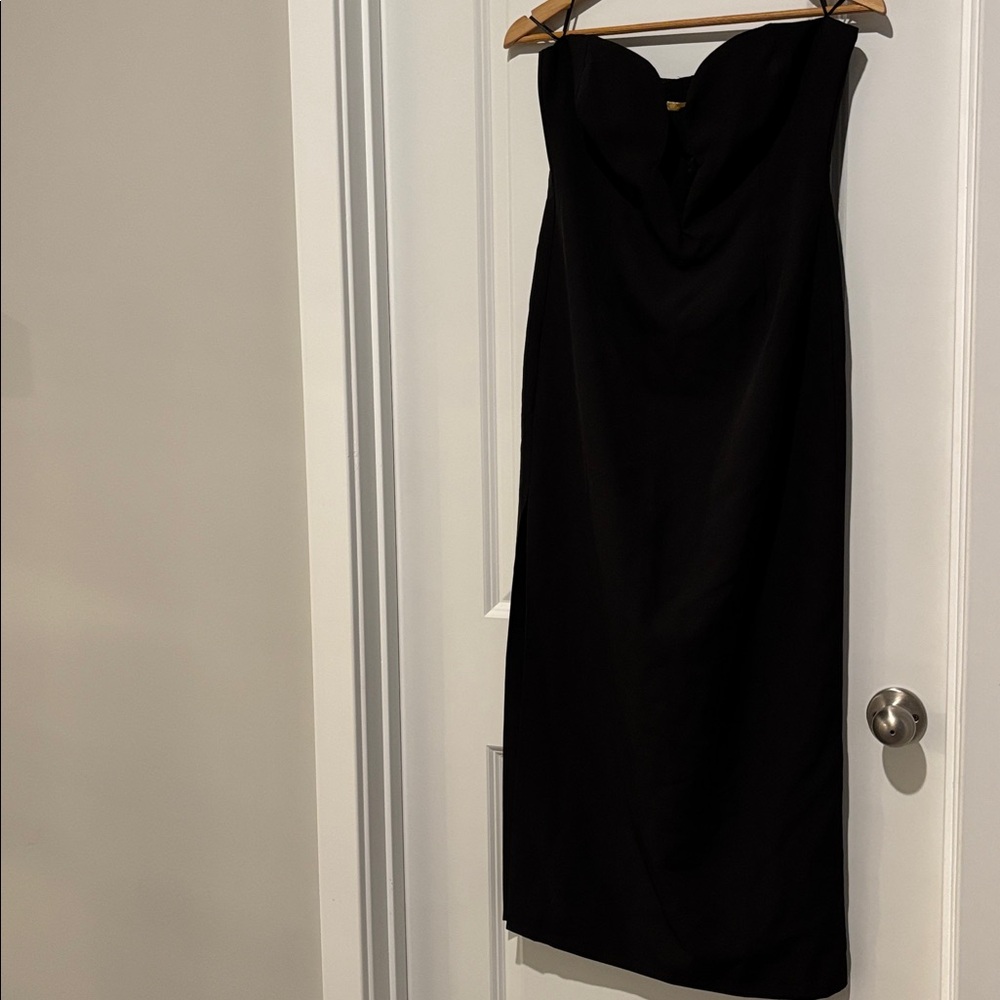 Bardot Eleni Chain Midi Dress-8 - Picture 5 of 9